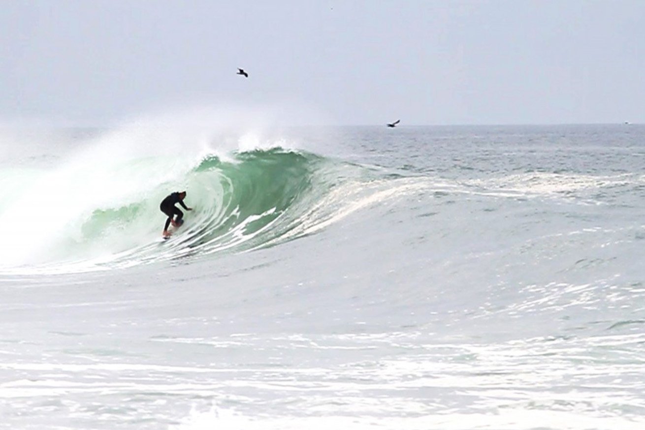 white waves